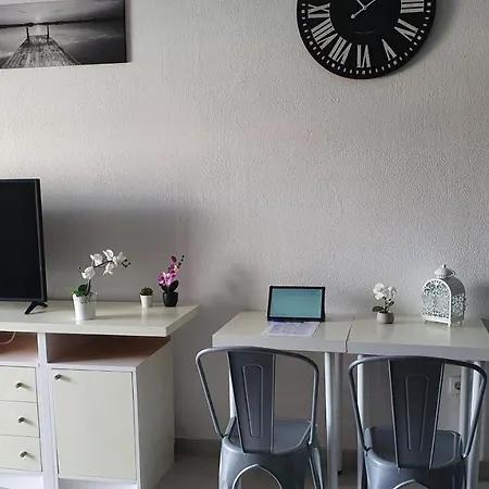 Apartamento Linda Vista Mar T1, A-c, Wi-fi,